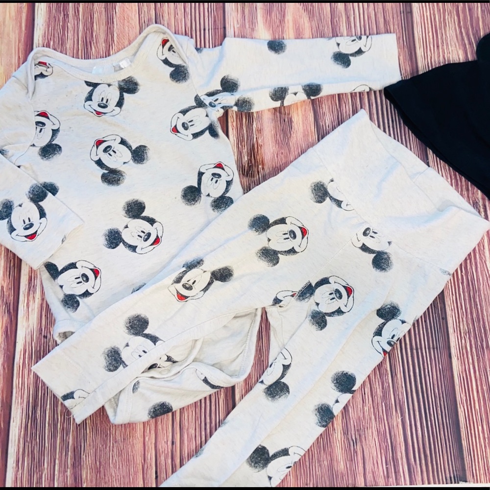 H&M Mickey Mouse set